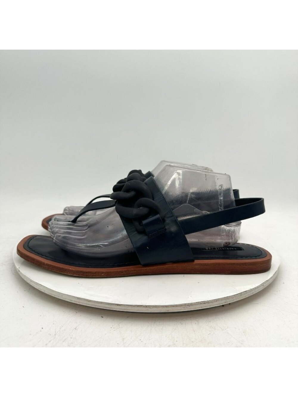 Lafayette 148 New York Le Vallerie Women Size 11 Black Leather Thong Sandal